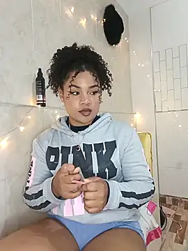 BrianaSweetxxx online show from 10, 3, 2026