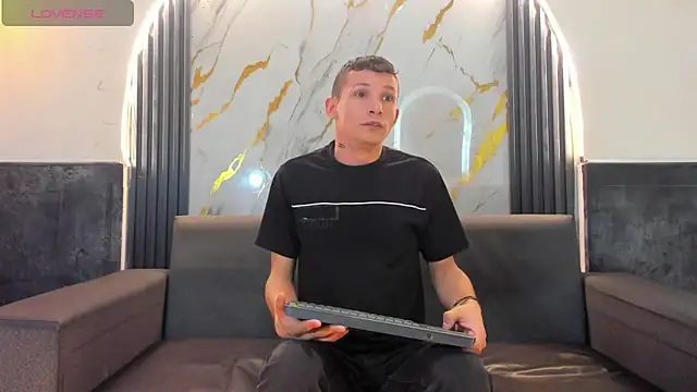 Isaak 26 online show from 21, 4, 2026