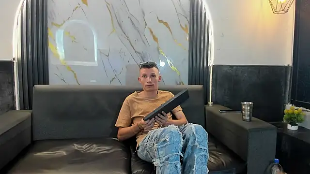 Isaak 26 online show from 29, 3, 2026