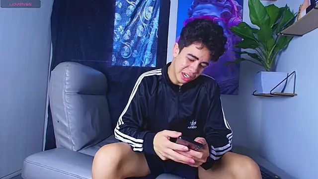 Gael moon  online show from 26, 2, 2026