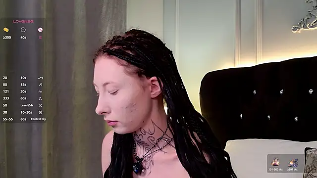 Snapshot of roxy_morrison_x chatting on 22, 6, 2026 roxy morrison x online show from 22, 6, 2026