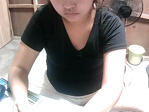 Cloudette 17 online show from 22, 2, 2026