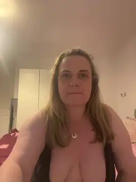 Piper Milf 36 online show from 6, 3, 2026