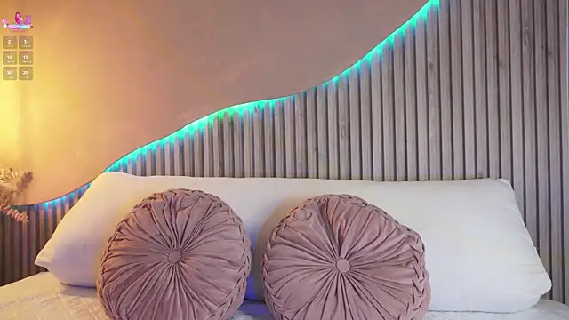 CanelaHotx online show from 19, 4, 2026