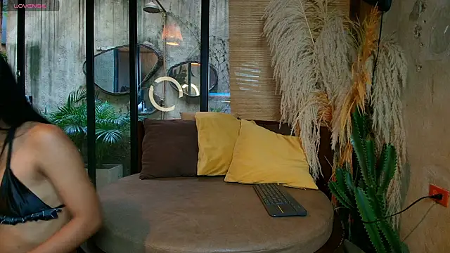 sophieBlair  online show from 27, 2, 2026