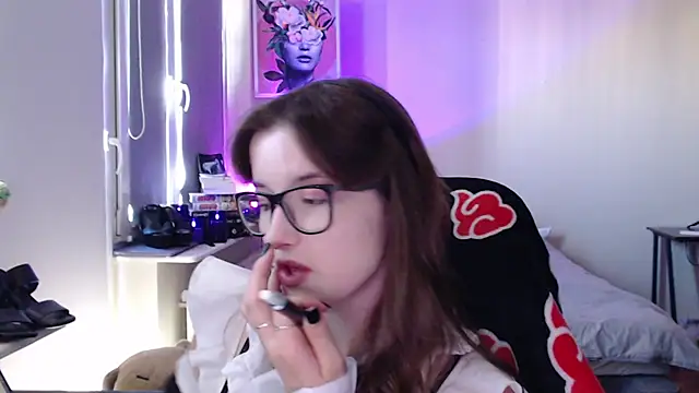 LunaXcherry online show from 28, 5, 2026