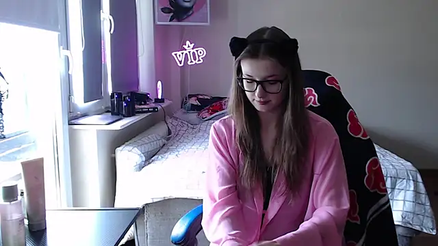 LunaXcherry online show from 14, 6, 2026