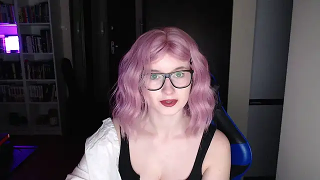 LunaXcherry online show from 23, 3, 2026