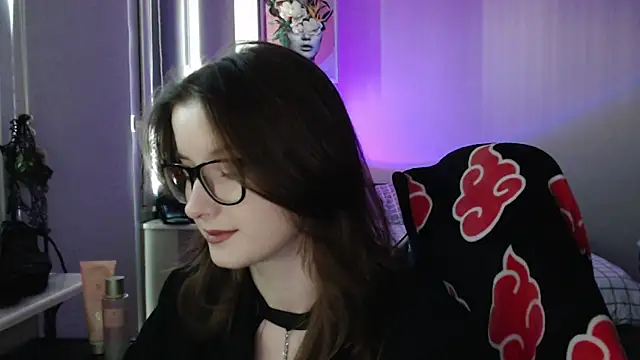 LunaXcherry online show from 22, 4, 2026