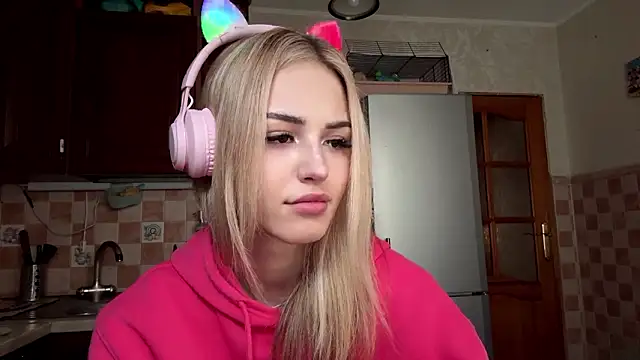 Evva mayy online show from 7, 3, 2026