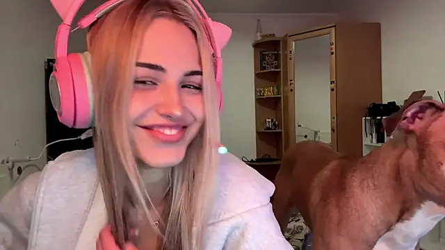 Evva mayy online show from 13, 2, 2026