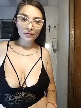 sexyauroraz online show from 18, 2, 2026