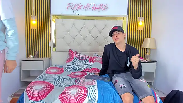 Adventurous Boys online show from 18, 4, 2026