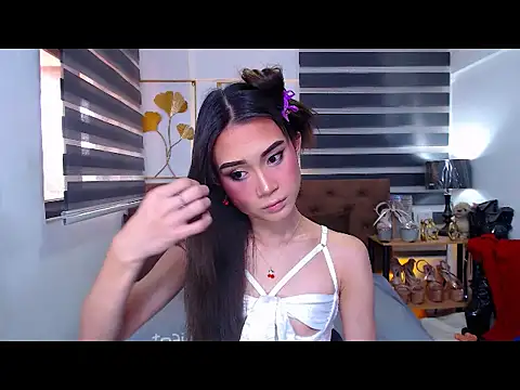 JuicyCockThea online show from 14, 5, 2026