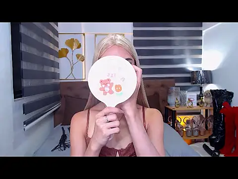 JuicyCockThea online show from 31, 5, 2026