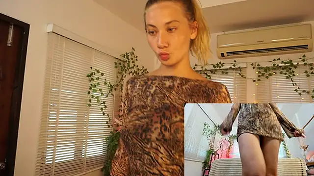 Snapshot of AuggieRich chatting on 23, 2, 2026 AuggieRich online show from 23, 2, 2026