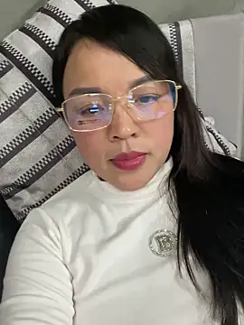 Strawberry-wet online show from 15, 2, 2026