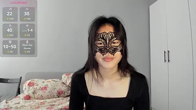 Snapshot of HelenBlazeTrt chatting on 25, 5, 2026 HelenBlazeTrt online show from 25, 5, 2026