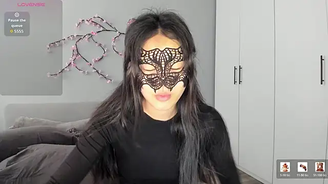 HelenBlazeTrt online show from 18, 7, 2026