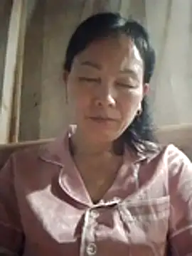 Snapshot of Kiss_love2 chatting on 5, 7, 2026 Kiss love2 online show from 5, 7, 2026