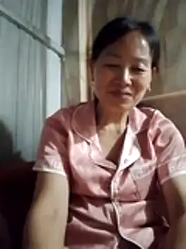 Snapshot of Kiss_love2 chatting on 8, 7, 2026 Kiss love2 online show from 8, 7, 2026