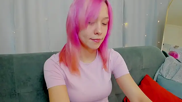 EmilyTrase online show from 2, 4, 2026