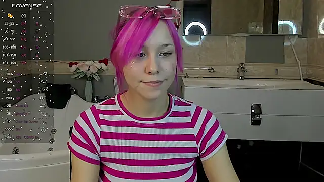 EmilyTrase online show from 25, 3, 2026