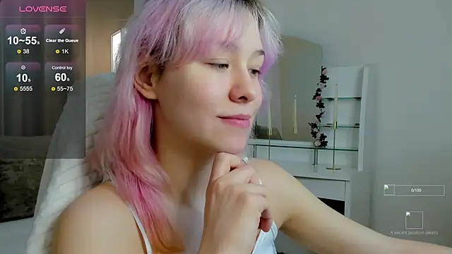 Snapshot of EmilyTrase chatting on 12, 6, 2026 EmilyTrase online show from 12, 6, 2026
