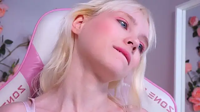 Snapshot of wow_angel chatting on 30, 6, 2026 wow angel online show from 30, 6, 2026