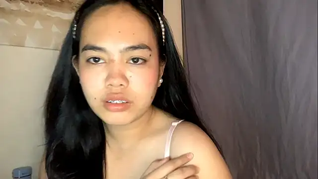 CarmelMcclaflin online show from 8, 3, 2026