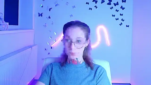 Esmi Winter online show from 16, 3, 2026