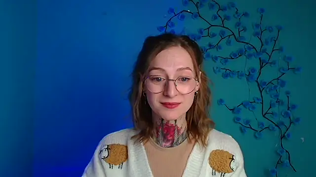 Esmi Winter online show from 10, 3, 2026