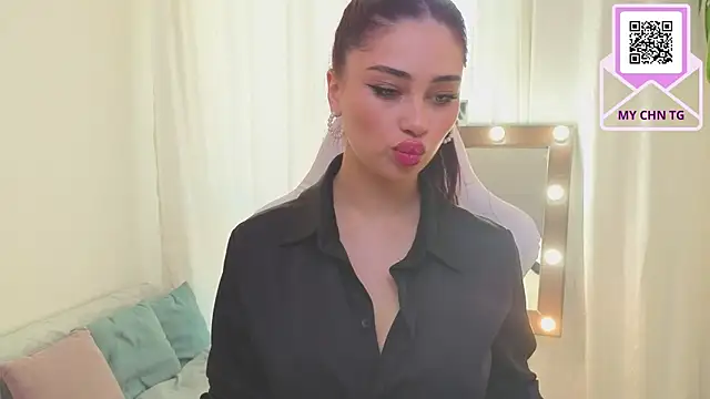 Sofia Plump online show from 30, 3, 2026