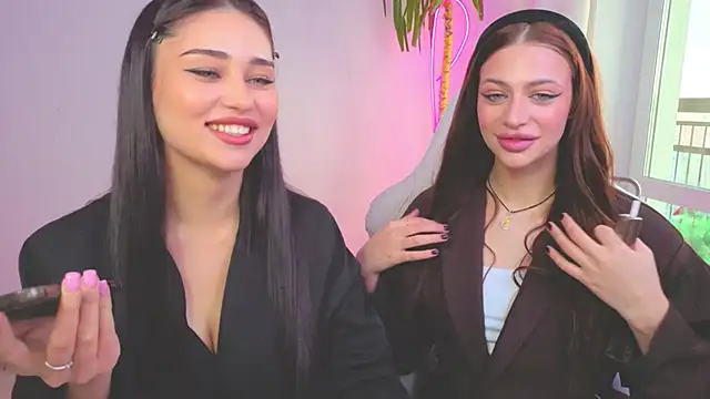 Sofia Plump online show from 22, 4, 2026