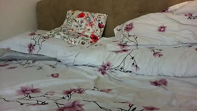 elyseblue online show from 5, 4, 2026