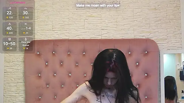 PeachyElla26 online show from 5, 3, 2026