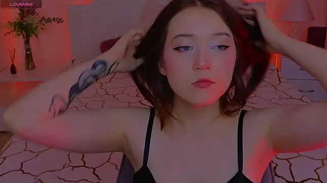 MmollyMay online show from 10, 3, 2026