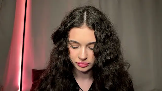 Moonfaairy online show from 11, 3, 2026