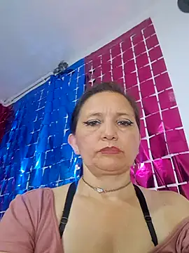 Alexamontiel  online show from 21, 4, 2026