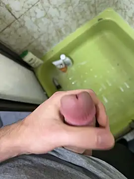 buyukyarak31 online show from 4, 4, 2026