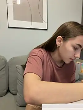  Patricia P online show from 17, 4, 2026