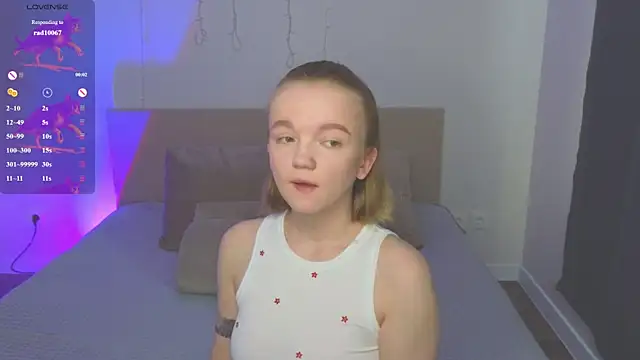 Snapshot of StellaBunny chatting on 3, 5, 2026 StellaBunny online show from 3, 5, 2026