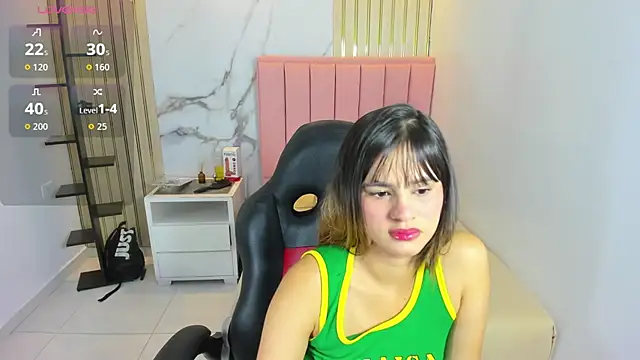 Snapshot of KAROLAGREY chatting on 24, 7, 2026 KAROLAGREY online show from 24, 7, 2026