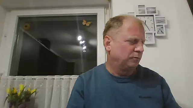 Snapshot of Demik71 chatting on 27, 3, 2026 Demik71 online show from 27, 3, 2026