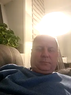 Snapshot of Demik71 chatting on 12, 3, 2026 Demik71 online show from 12, 3, 2026