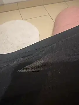 geilboy12 online show from 11, 2, 2026