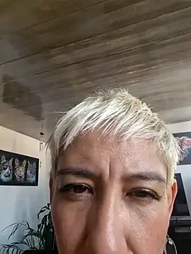 Everlyn sexx online show from 18, 7, 2026