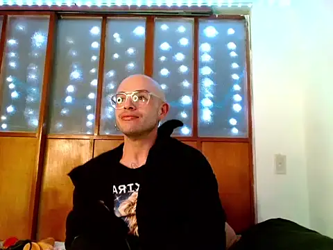 DanniHotBoy02 online show from 11, 2, 2026