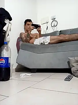 Max and anny online show from 11, 4, 2026