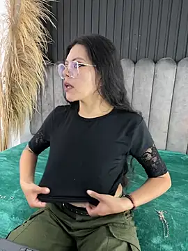 Lanadelrey 1 online show from 25, 2, 2026